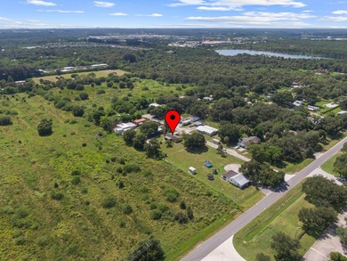 Great deal on a three bedroom pool home on a 1/2 acre. Located - photo 4