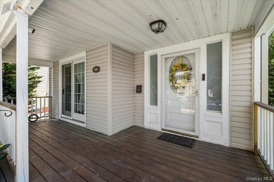Baldwin Plaza SD, updated colonial with old world charm - photo 2