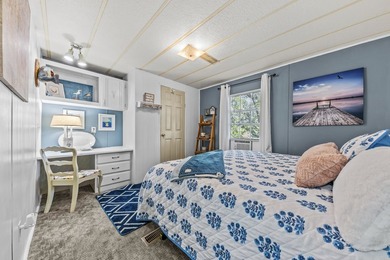 Dollbaby turn keylake property! SUPERB LOCATION! Just bring your - photo 11