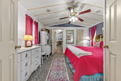 Dollbaby turn keylake property! SUPERB LOCATION! Just bring your - photo 28