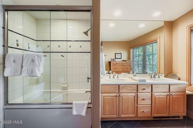 Don't miss this rare ski-in and ski-out TWO bedroom PLUS DEN in - photo 9