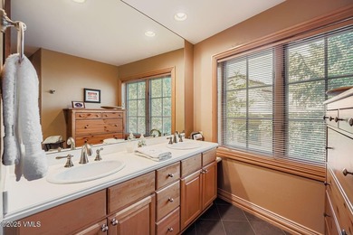 Don't miss this rare ski-in and ski-out TWO bedroom PLUS DEN in - photo 10