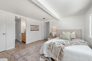 Exceptional opportunity located at the corner of Shannon and - photo 32