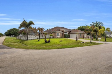 NEW ROOF 2026! Beautifully maintained 4-bedroom, 2-bath home - photo 2