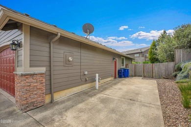 Excellent opportunity to own this gorgeous, custom single-level - photo 35