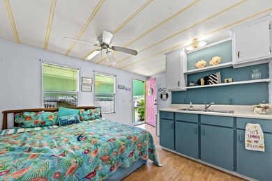 Dollbaby turn keylake property! SUPERB LOCATION! Just bring your - photo 38