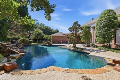 Experience resort style living in this exceptional home - photo 3