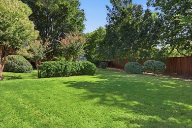 Experience resort style living in this exceptional home - photo 7