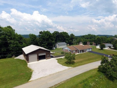 Lake Home For Sale in Monticello, Kentucky