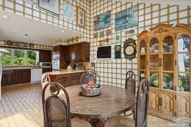 Welcome to this extraordinary residence in the stunning - photo 12