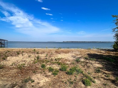 One of the premier waterfront homesites in the exclusive 505 - photo 3