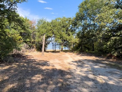 One of the premier waterfront homesites in the exclusive 505 - photo 6