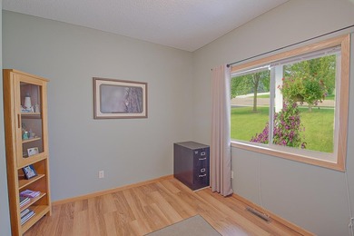 Discover this beautifully refreshed 3-bedroom, 3-bath townhome - photo 18