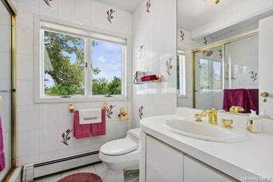 Welcome to this extraordinary residence in the stunning - photo 20