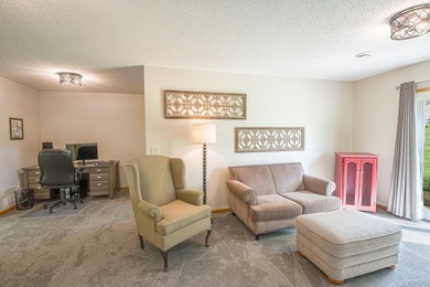 Discover this beautifully refreshed 3-bedroom, 3-bath townhome - photo 20
