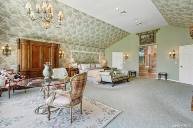 Welcome to this extraordinary residence in the stunning - photo 22