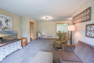 Discover this beautifully refreshed 3-bedroom, 3-bath townhome - photo 24