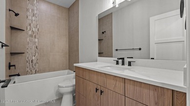 Luxury and modern design come together in this soon to be - photo 25