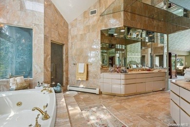Welcome to this extraordinary residence in the stunning - photo 25