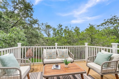 Welcome home to 1552 N. Avalon Circle! Classic Lowcountry Living - photo 8