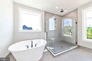 Welcome to Woodridge, where refined lake living meets modern - photo 28