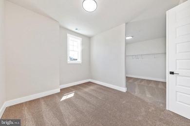Welcome to Woodridge, where refined lake living meets modern - photo 29