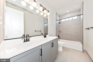 Welcome to Woodridge, where refined lake living meets modern - photo 31