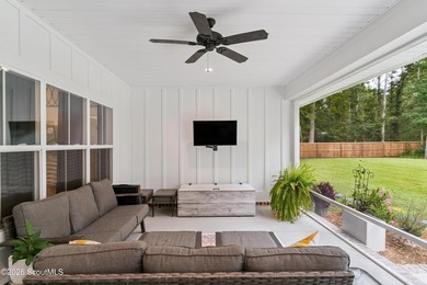 Immaculate and exceptionally maintained, this 4-bedroom, 3 - photo 37