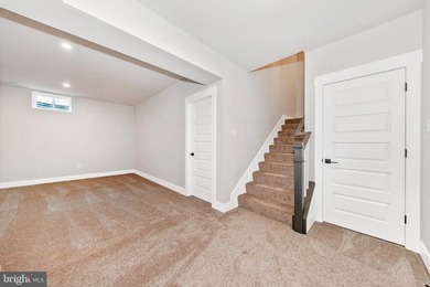 Welcome to Woodridge, where refined lake living meets modern - photo 37