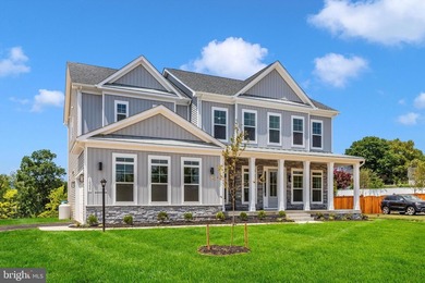 Welcome to Woodridge, where refined lake living meets modern - photo 42