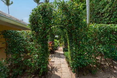 Rare opportunity in prestigious Dodge Estates on Palm Beach - photo 9
