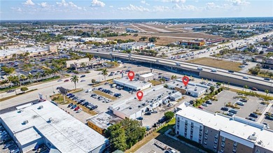 100% Leased NNN Retail Center - Fort Myers, FL $5,500,000 | ~9 - photo 9