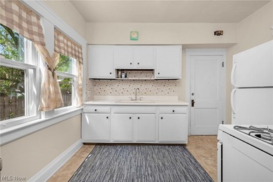 Charming triplex in the heart of Lakewood, Ohio! This - photo 13
