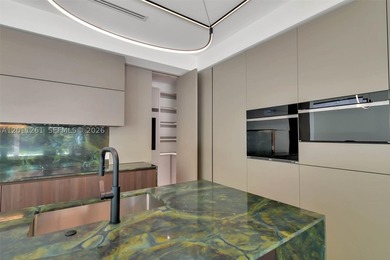 Brand new construction of an urban luxury living single family - photo 15