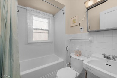 Charming triplex in the heart of Lakewood, Ohio! This - photo 17