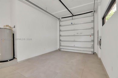 Brand new construction of an urban luxury living single family - photo 18