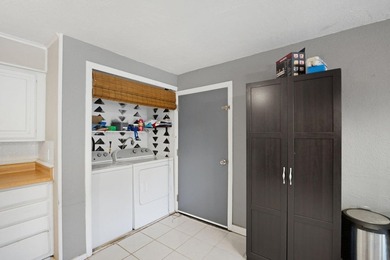 MUST SEE! Charming two-bedroom, two-bath, CBS home in a great - photo 21