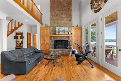 Two Lakefront Homes on this beautifully manicured site!! As you - photo 23