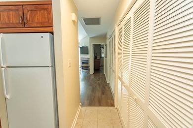 This stunning two-bedroom, two-bath, second floor villa offers - photo 4