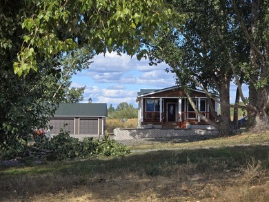 This Private & Secluded 23-Acre Retreat located within the area - photo 25
