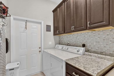 Bedford Park Gem! Rarely available upgraded 5-bed, 3-bath home - photo 27