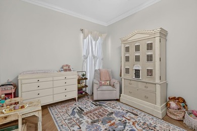 Bedford Park Gem! Rarely available upgraded 5-bed, 3-bath home - photo 31