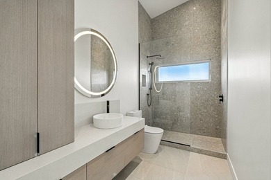 Elegance. Raffinement. Acces direct au lac. Cette residence - photo 40