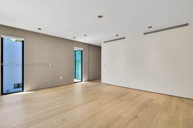 Brand new construction of an urban luxury living single family - photo 40