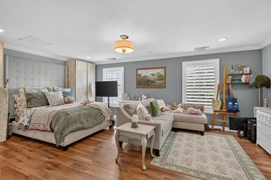 Bedford Park Gem! Rarely available upgraded 5-bed, 3-bath home - photo 49