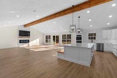 Motivated Seller! Will consider all offers! Fantastic value! - photo 1
