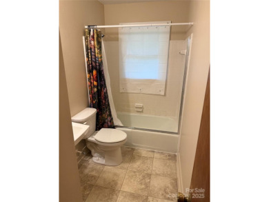 This adorable ranch is a great opportunity, all it needs is your