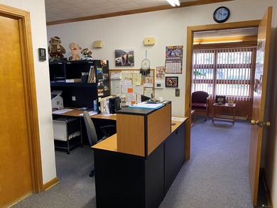 REDUCED!!!!PERFECT SPACE for a Doctor, Dentist, Chiropractor