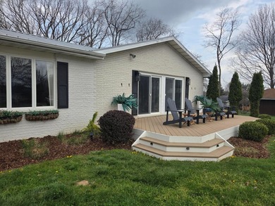 Welcome to 75 Appleview Ct, located in the desirable Apple - photo 7