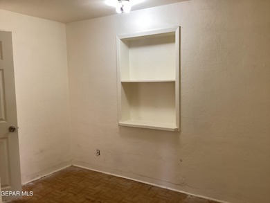 Great Location right off Alameda and Yarbrough. 3 bedroom/2 bath